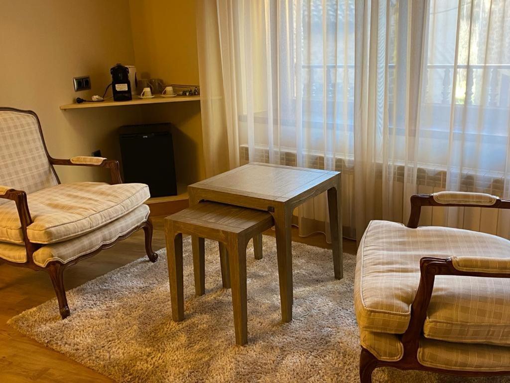 Picos De Europa Suites And Rooms Turieno Exteriör bild