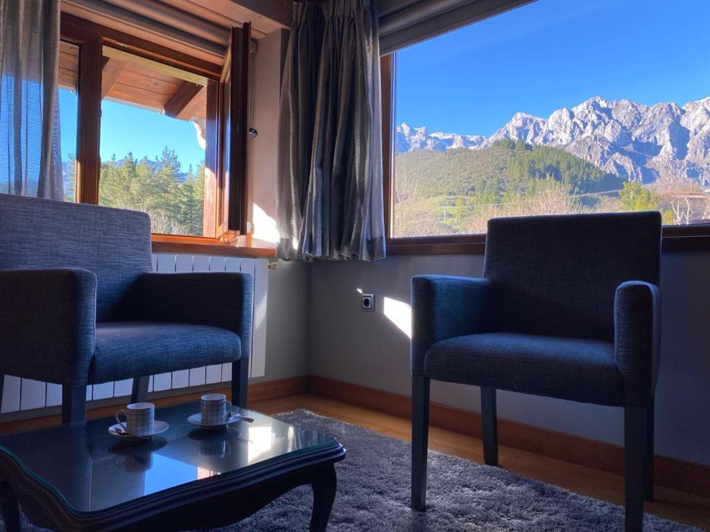 Picos De Europa Suites And Rooms Turieno Exteriör bild