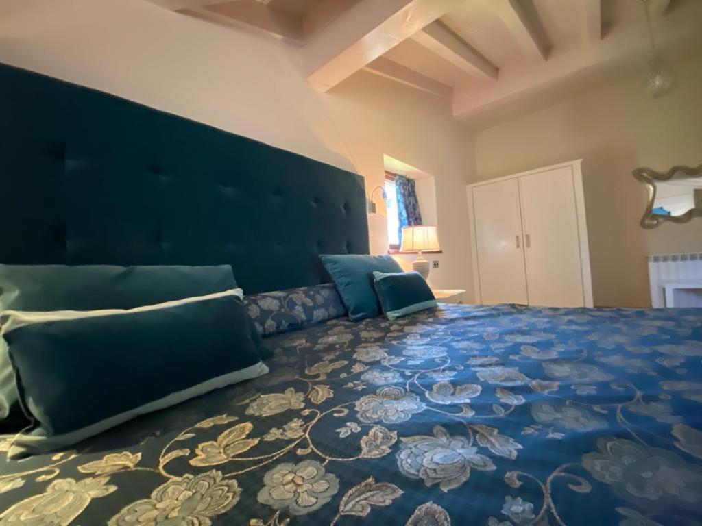 Picos De Europa Suites And Rooms Turieno Exteriör bild