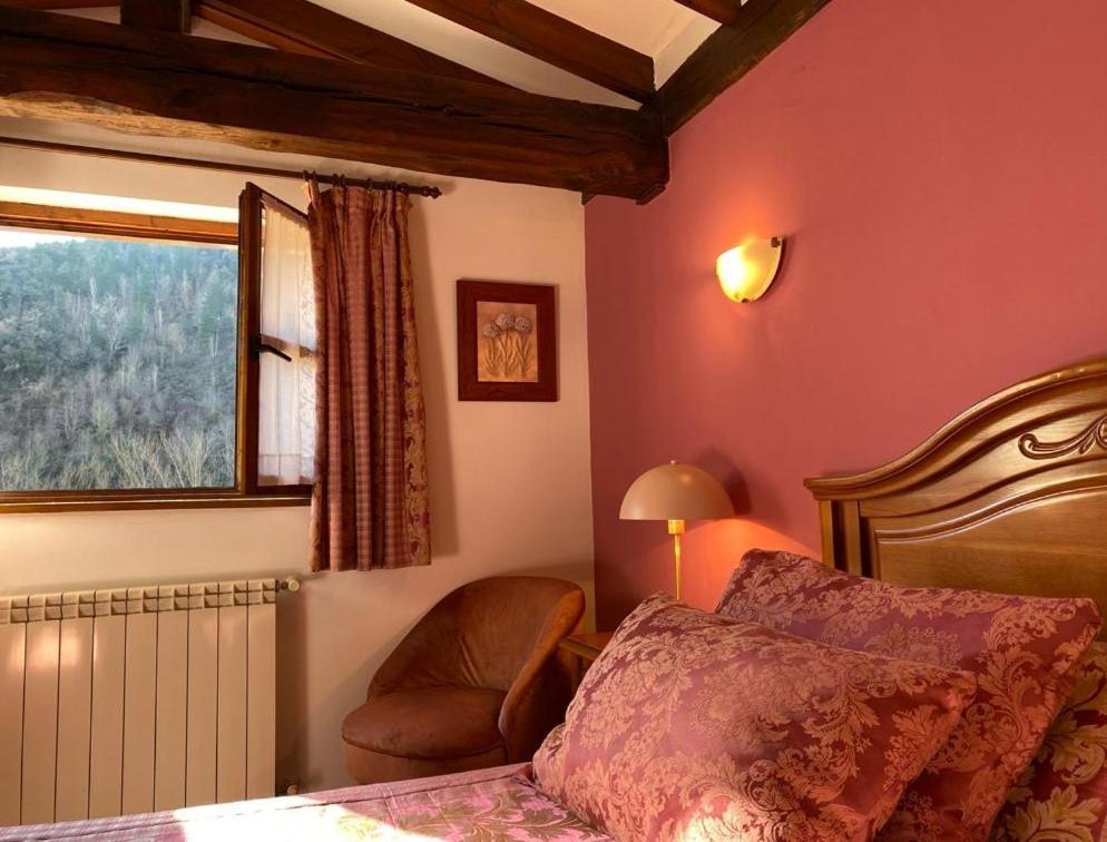 Picos De Europa Suites And Rooms Turieno Exteriör bild