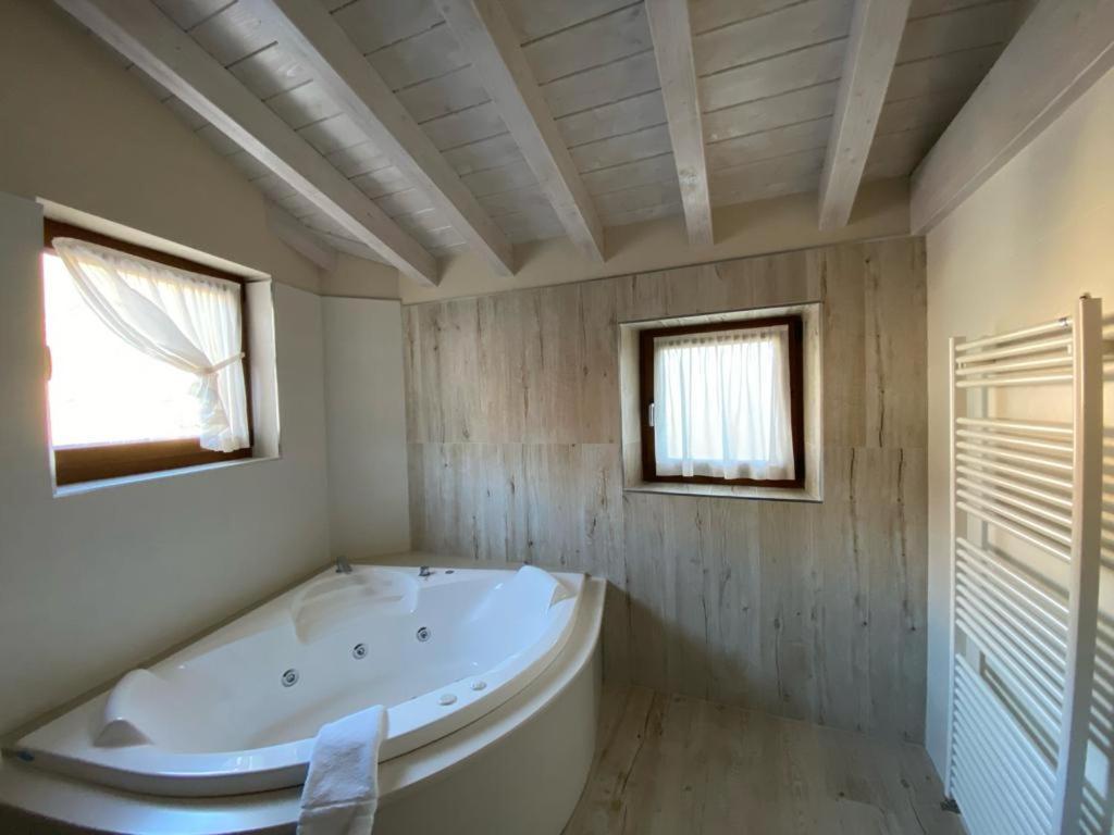 Picos De Europa Suites And Rooms Turieno Exteriör bild